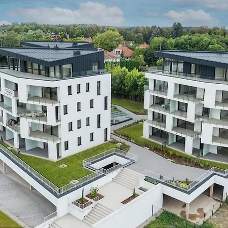 Helikon Apartament *